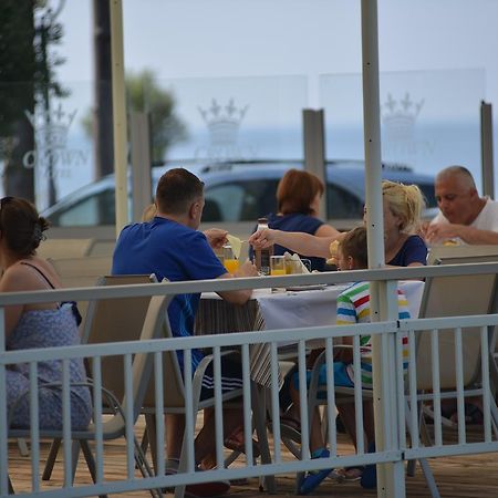 Crown Hotel Nea Skioni Buitenkant foto
