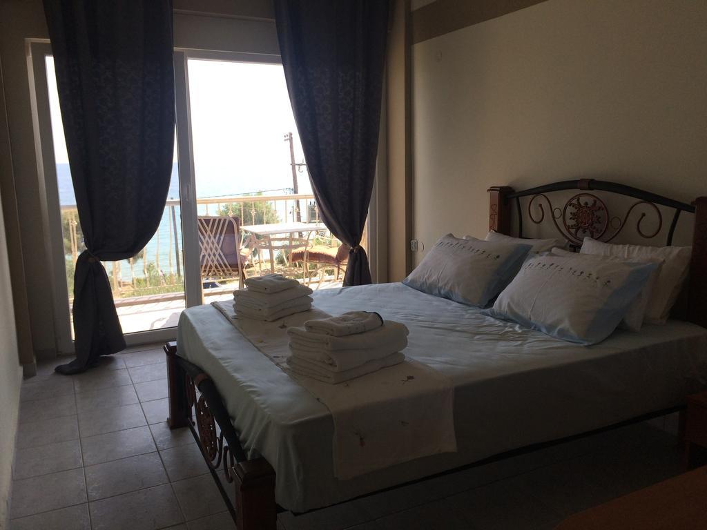 Crown Hotel Nea Skioni Kamer foto